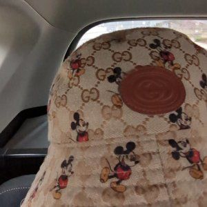 Gucci bucket hat